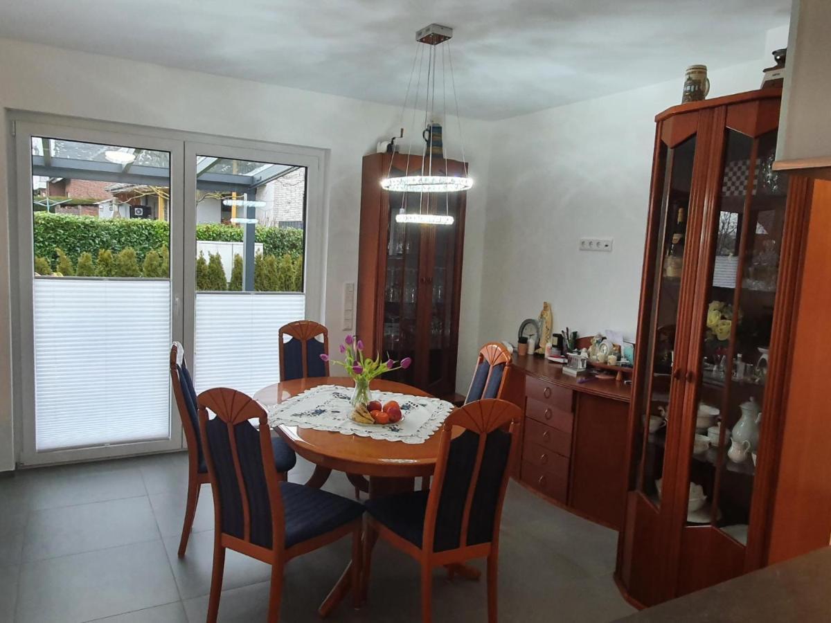 Grosszuegige Unterkunft Mit Terrasse Oberbrechen ภายนอก รูปภาพ