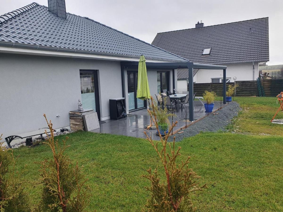 Grosszuegige Unterkunft Mit Terrasse Oberbrechen ภายนอก รูปภาพ