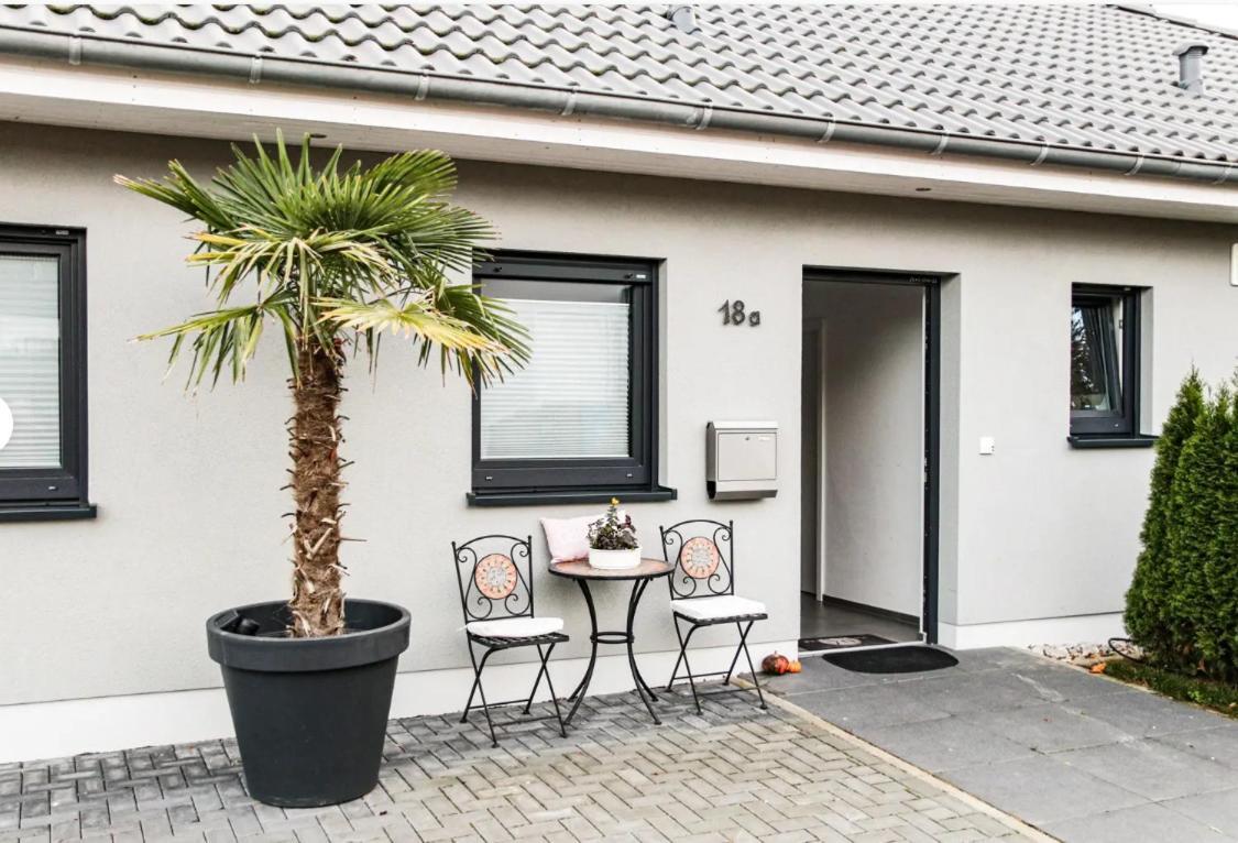 Grosszuegige Unterkunft Mit Terrasse Oberbrechen ภายนอก รูปภาพ