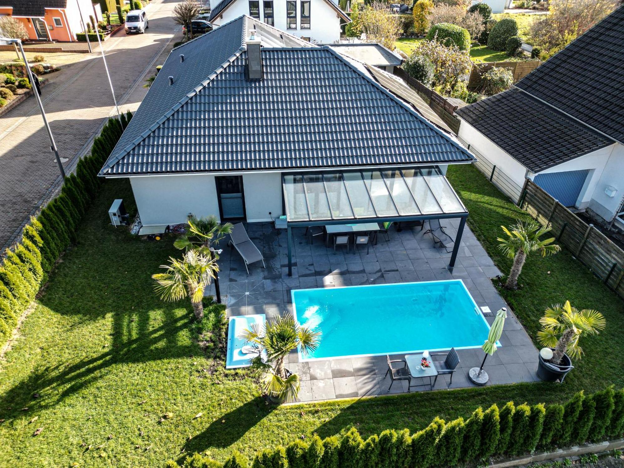 Grosszuegige Unterkunft Mit Terrasse Oberbrechen ภายนอก รูปภาพ